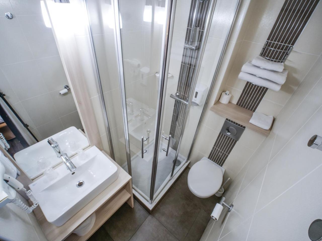 Hotel Inn Design Resto Novo Vannes Theix Bagian luar foto